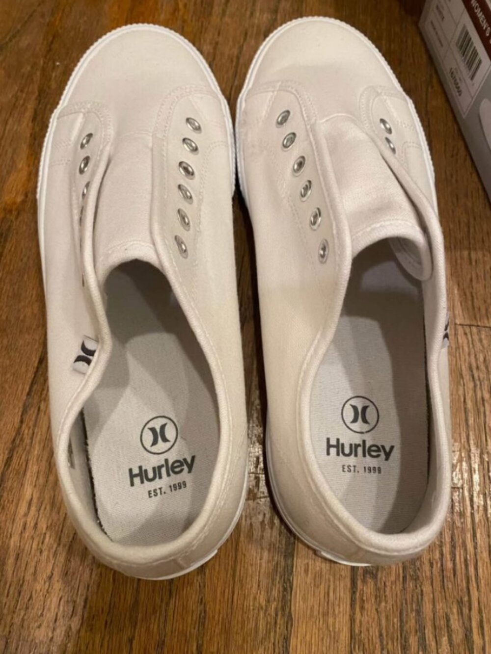 Hurley Chloe White Canvas Slip-On Sneakers Women's Size 9 Casual Shoes
